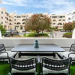 Apartman Modern With Balcony In Salgados By Lovelystay Guia
