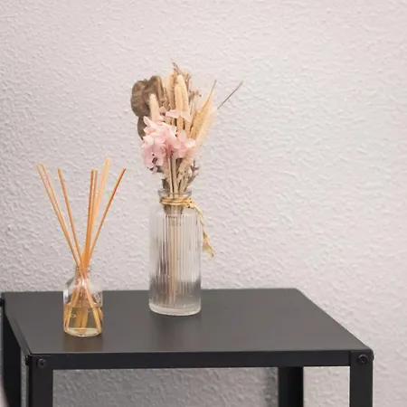 Modern With Balcony In Salgados By Lovelystay 吉亚