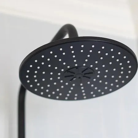 Modern With Balcony In Salgados By Lovelystay