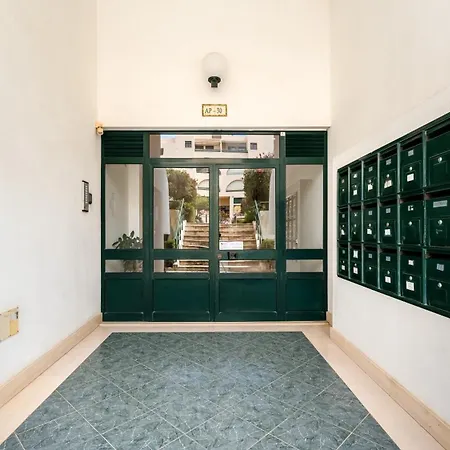 Modern With Balcony In Salgados By Lovelystay * Guia (Faro)